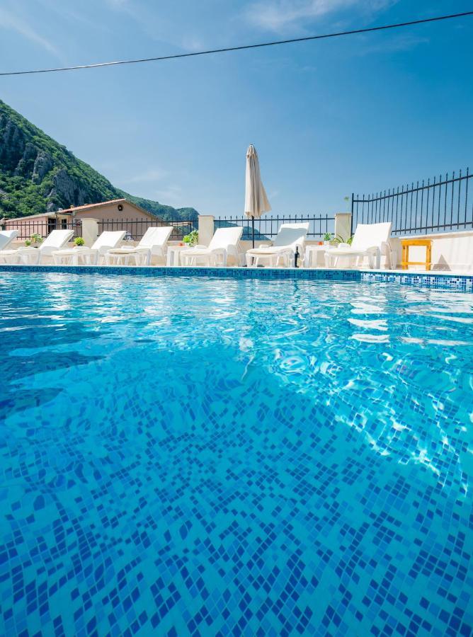 Boka Bay 2 Apartment Kotor Exterior foto